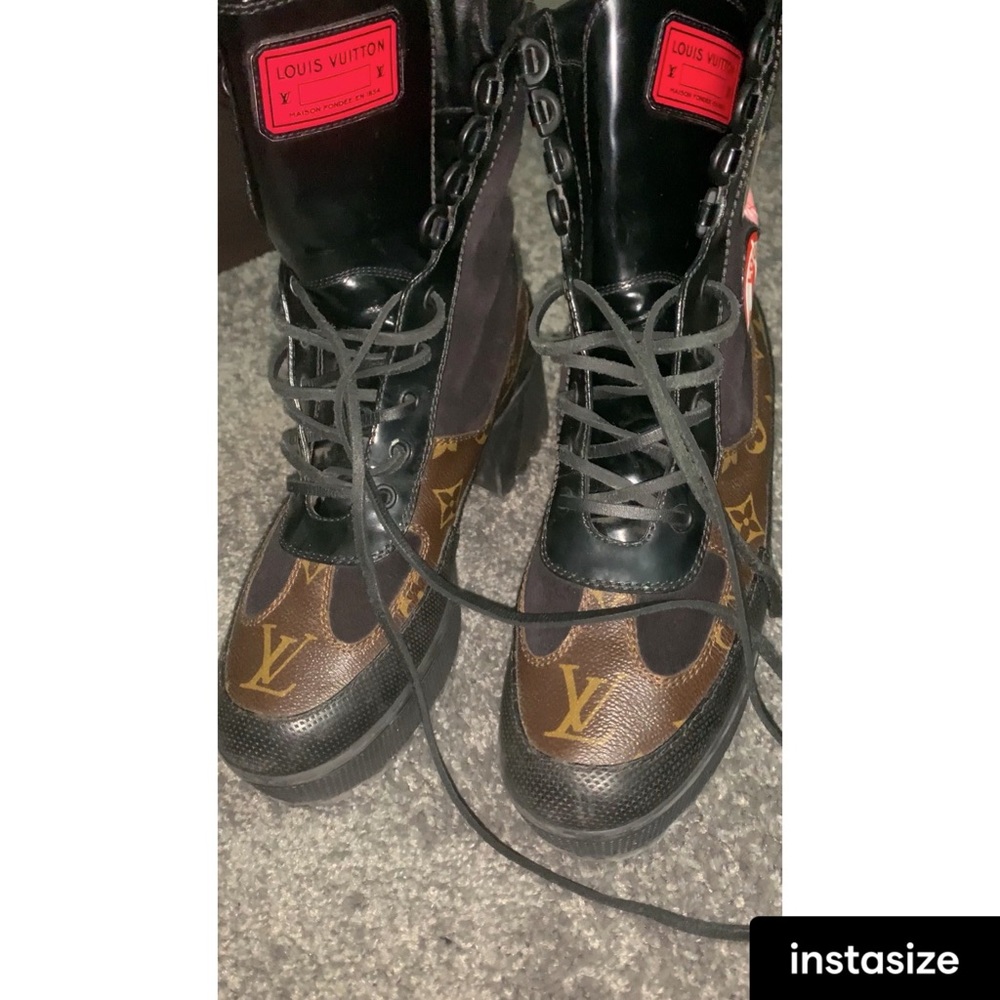 Louis Vuitton Laureate Boots